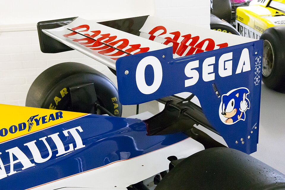 File:Williams FW15C rear wing Donington Grand Prix Collection.jpg